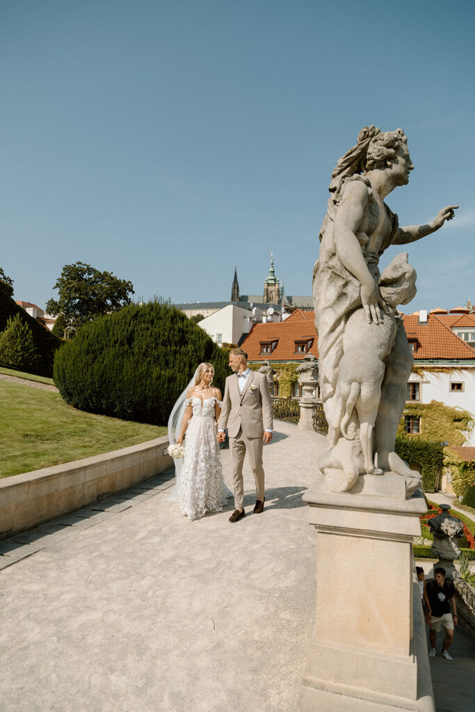 Couple photoshoot after the wedding ceremony in Vrtba Garden