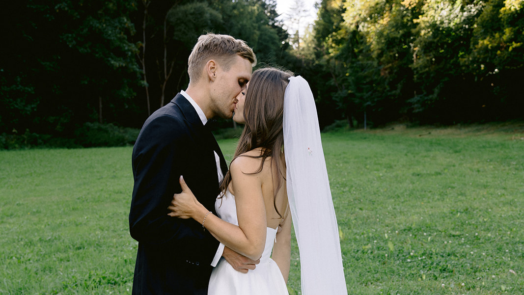 Elopement in the heart of Šumava, captured by Lucie Muse your elopement photographer